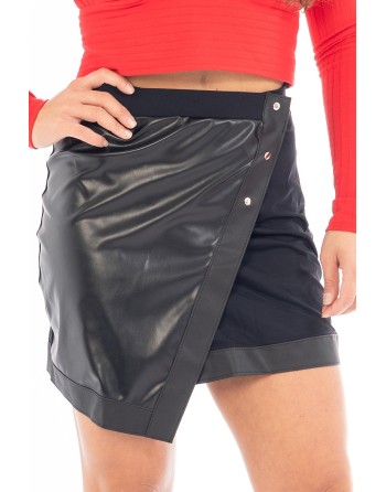 Jupe Courte Noire Mia - Élégante & Sexy