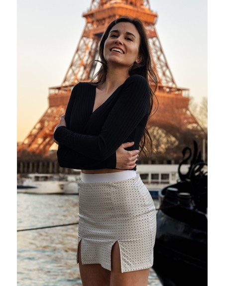 Jupe Courte Blanche Cassandra– Be Lily : Séduction & Élégance